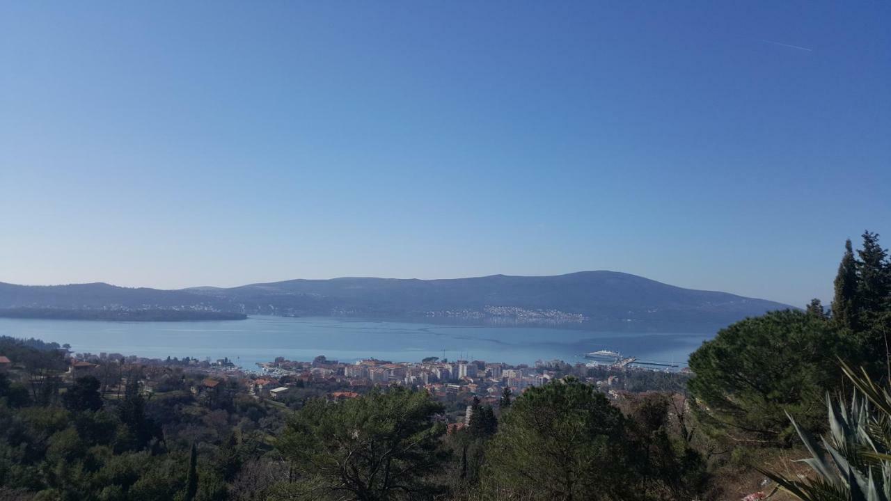 Apartments Rolovina Tivat Buitenkant foto